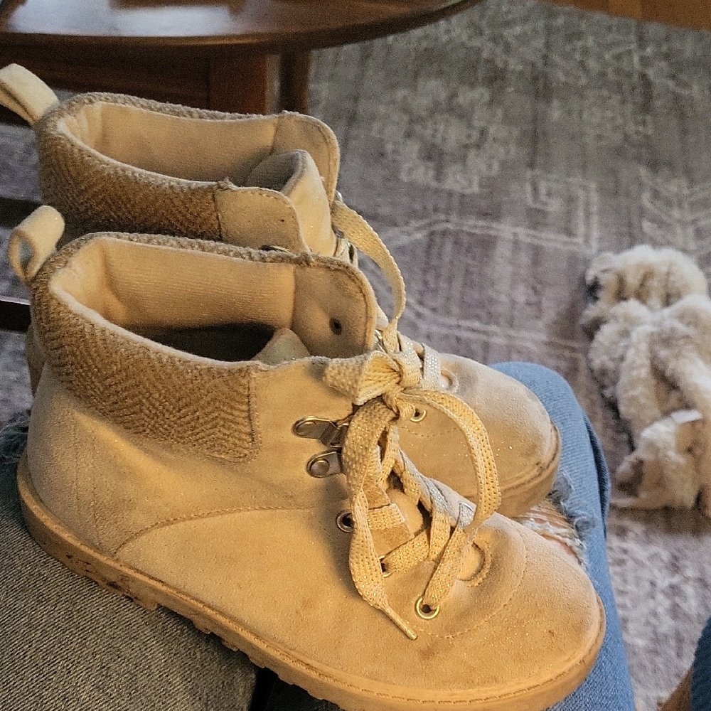 SO Kids Tan Lace-Up Boots